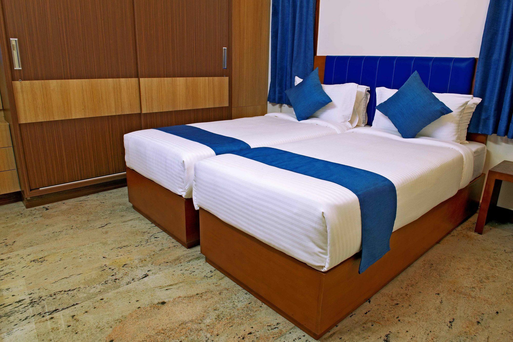 Casa Oro Aparthotel บังกาลอร์ ภายนอก รูปภาพ